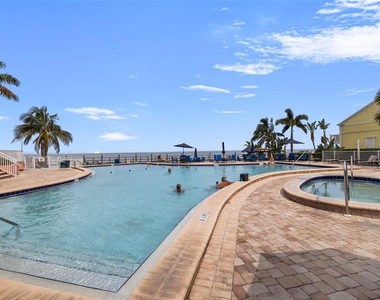 5266 Beach Drive Se - Photo Thumbnail 18