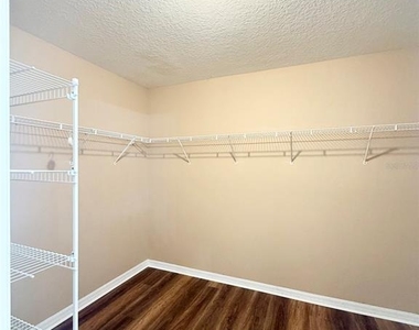 27202 Fordham Drive - Photo Thumbnail 13