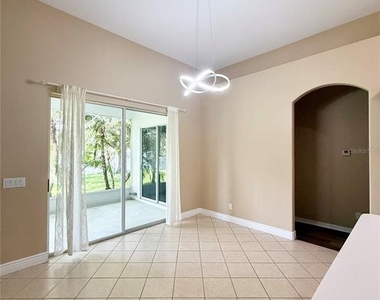 27202 Fordham Drive - Photo Thumbnail 7