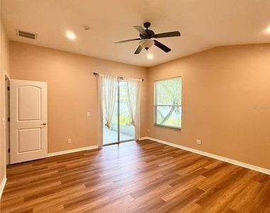 27202 Fordham Drive - Photo Thumbnail 10