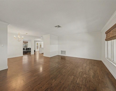 6685 121st Street - Photo Thumbnail 3