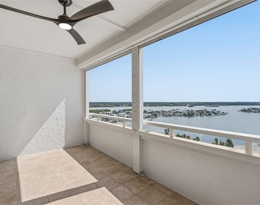 17920 Gulf Boulevard - Photo Thumbnail 16