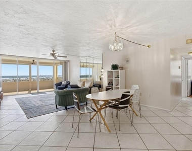 17920 Gulf Boulevard - Photo Thumbnail 9