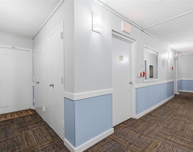 17920 Gulf Boulevard - Photo Thumbnail 6