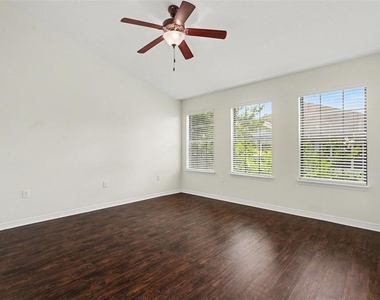 5520 Kinglethill Drive - Photo Thumbnail 9