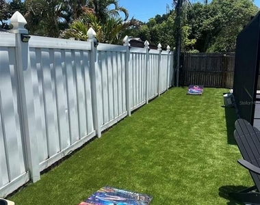 2446 Shelley Street - Photo Thumbnail 10