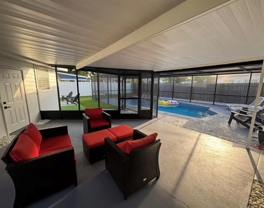 2446 Shelley Street - Photo Thumbnail 1