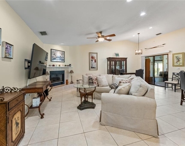3312 60th Avenue W - Photo Thumbnail 4