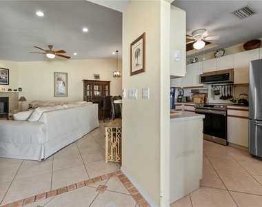 3312 60th Avenue W - Photo Thumbnail 3
