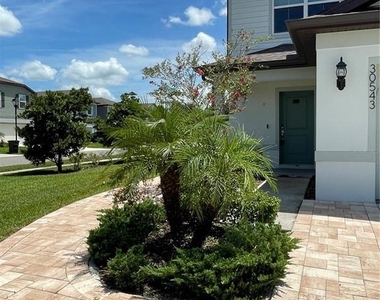 30543 Thunderbird Dr - Photo Thumbnail 1