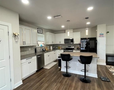 30543 Thunderbird Dr - Photo Thumbnail 7