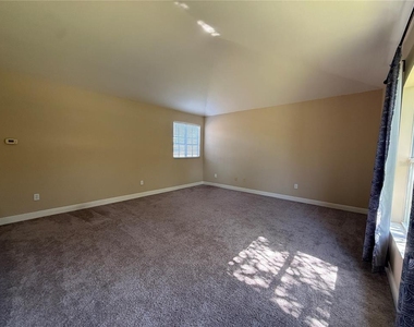 1754 Fircrest Ct - Photo Thumbnail 32