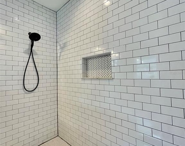 1408 E Powhatan Avenue - Photo Thumbnail 29