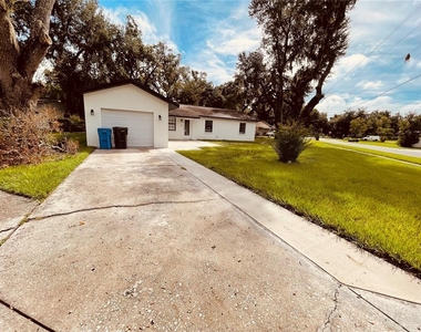 3210 Laurel Lane - Photo Thumbnail 33