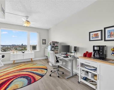 736 Island Way - Photo Thumbnail 29