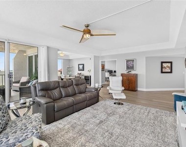 736 Island Way - Photo Thumbnail 22