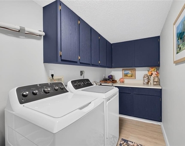 736 Island Way - Photo Thumbnail 39