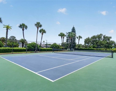 736 Island Way - Photo Thumbnail 18