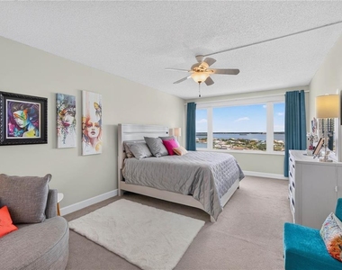 736 Island Way - Photo Thumbnail 40