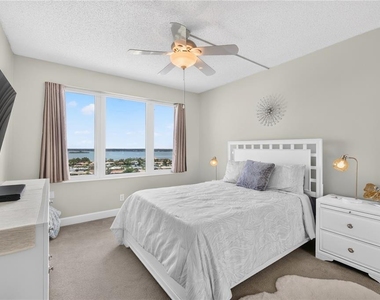 736 Island Way - Photo Thumbnail 34