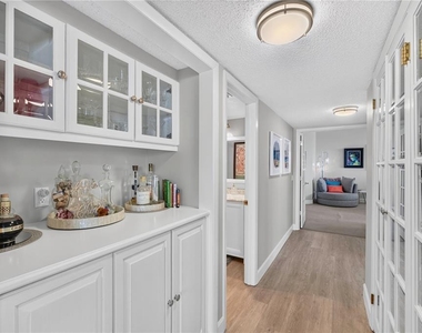 736 Island Way - Photo Thumbnail 33