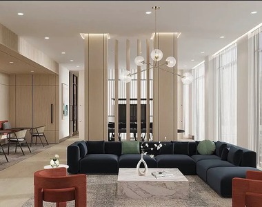 960 Franklin Avenue - Photo Thumbnail 6