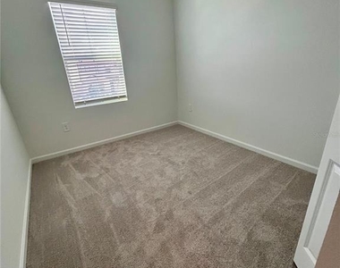7081 Rosy Sky Avenue - Photo Thumbnail 9