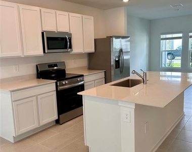7081 Rosy Sky Avenue - Photo Thumbnail 2