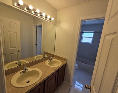 330 Aldershot Court - Photo Thumbnail 30