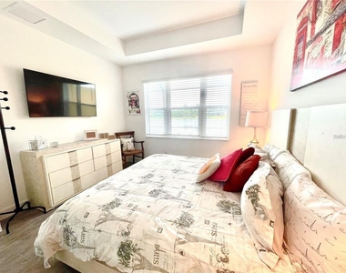 879 Margaritaville Avenue - Photo Thumbnail 23