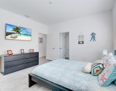 879 Margaritaville Avenue - Photo Thumbnail 26