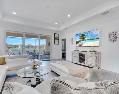 879 Margaritaville Avenue - Photo Thumbnail 20