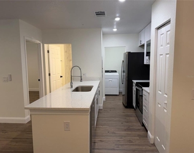 3024 Parkway Boulevard - Photo Thumbnail 4