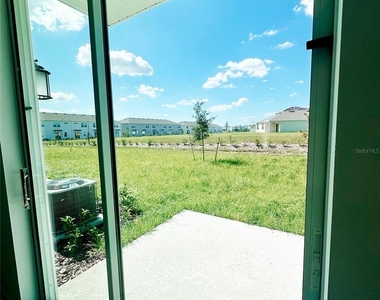 2768 Pierr St - Photo Thumbnail 14