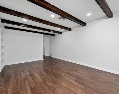 3175 Lake Anderson Avenue - Photo Thumbnail 12