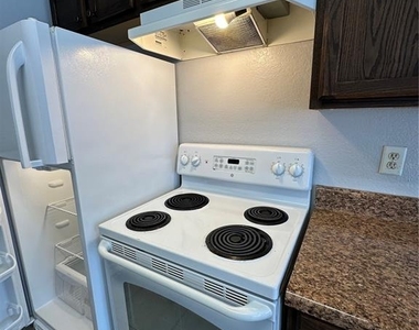 11550 Westwood Boulevard - Photo Thumbnail 7