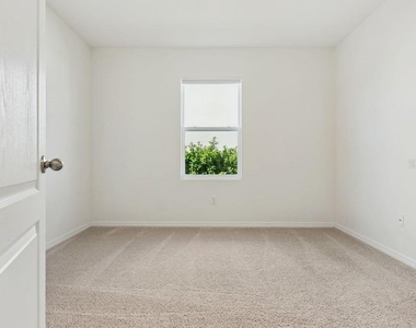 5235 Mahogany Drive - Photo Thumbnail 29