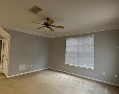 6005 Newport Lane - Photo Thumbnail 7