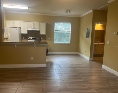 341 Southern Pecan Circle - Photo Thumbnail 13