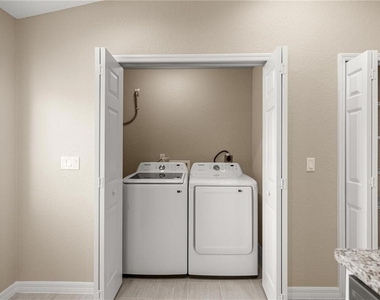 5795 Nw 11th Place - Photo Thumbnail 9