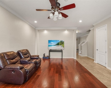 561 Telfair Square Court - Photo Thumbnail 6