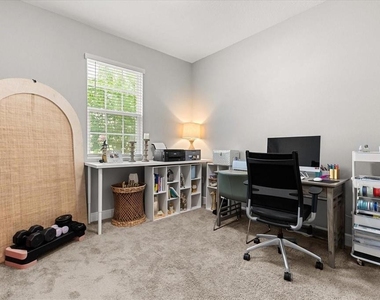 1020 River Otter Way - Photo Thumbnail 13