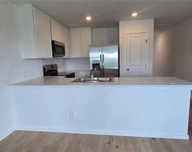 5572 Morant Bay Path - Photo Thumbnail 5