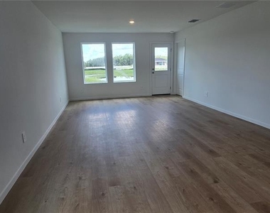 5572 Morant Bay Path - Photo Thumbnail 8