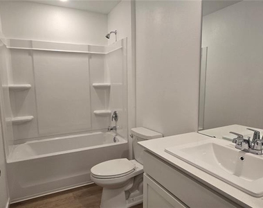 5572 Morant Bay Path - Photo Thumbnail 20