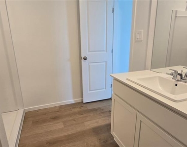 5572 Morant Bay Path - Photo Thumbnail 12