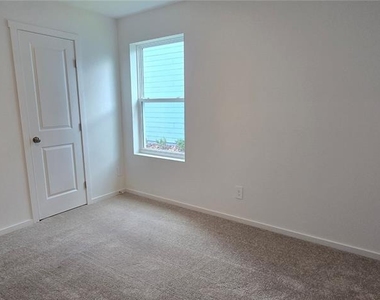 5572 Morant Bay Path - Photo Thumbnail 19