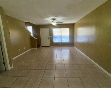 1605 Shady Ridge Court - Photo Thumbnail 5