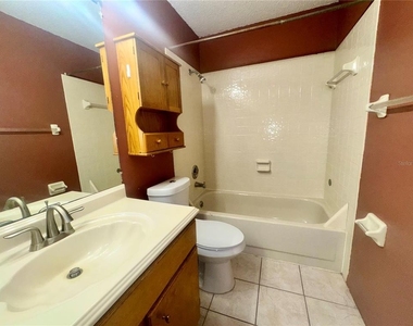 1605 Shady Ridge Court - Photo Thumbnail 18