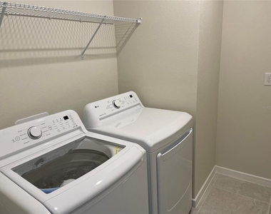 1260 Regal King Drive - Photo Thumbnail 4